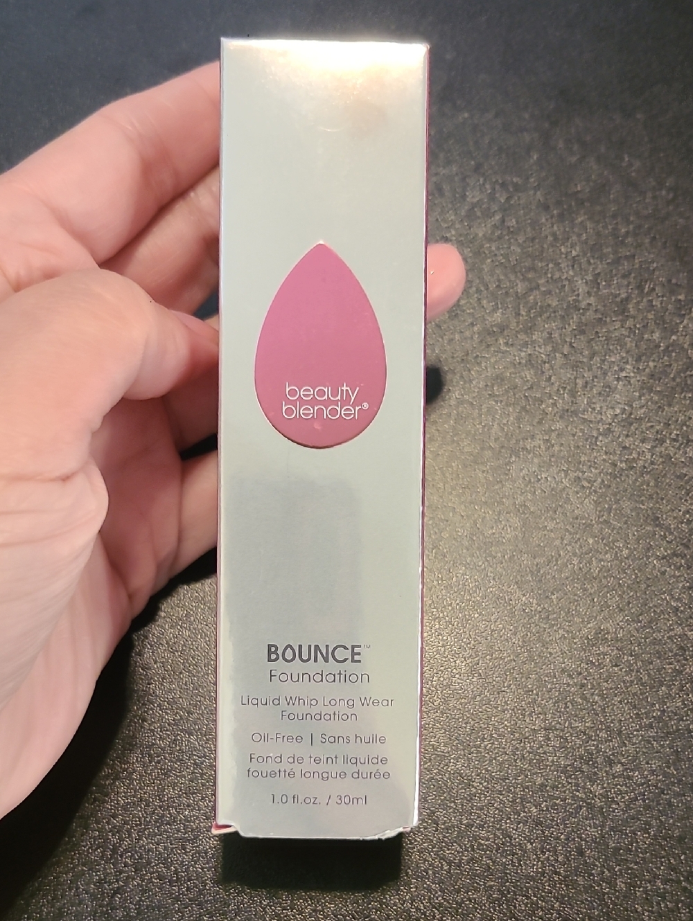 beautyblender Bounce Foundation - Pink Logo
